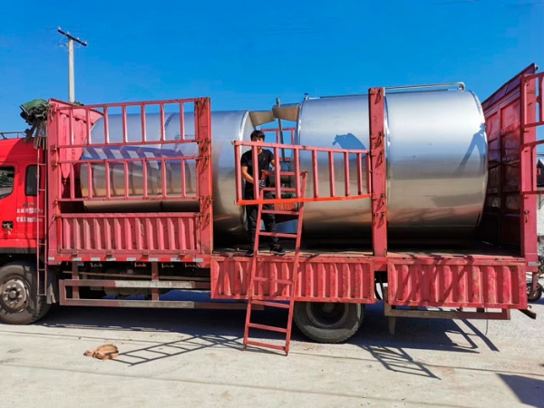 發(fā)貨現(xiàn)場(chǎng)